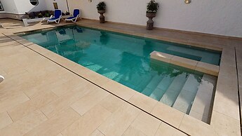 Luxury 5 Bed House Private Pool and Sea View Nerja