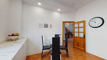 Luxury 5 Bed House Private Pool and Sea View Nerja