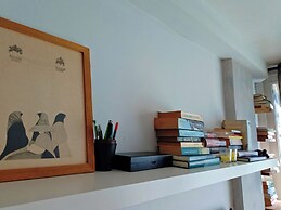 Stunning sea View and Waterfront Apartment