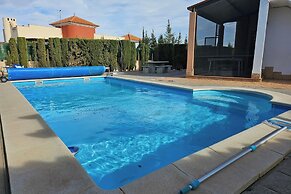 Sunny Villa Oasis in La Alfoquia