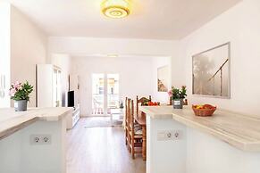 City Loft - Bright and Spaceful Apartment