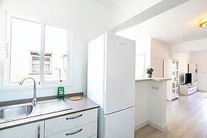 City Loft - Bright and Spaceful Apartment