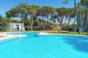 1 Line Beachfront Apartment With Stunning sea View