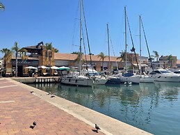 Stunning 3-bed Apartment in Puerto De Mazarron