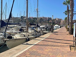 Stunning 3-bed Apartment in Puerto De Mazarron
