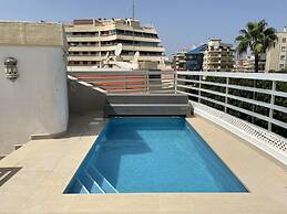 Pent-house, 3 Bedroom, Sleeps 6, Parking