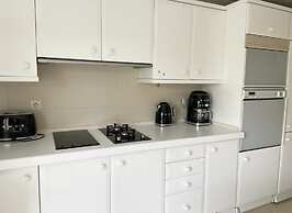 Pent-house, 3 Bedroom, Sleeps 6, Parking