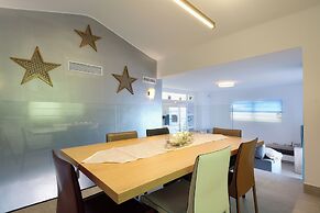 3bed Villa- Pool, Outdoor Dining Terrace, Sea View