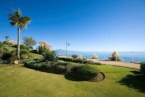 Immaculate 3-bed Penthouse- Stunning Views