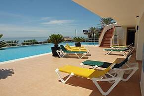 Immaculate 3-bed Penthouse- Stunning Views