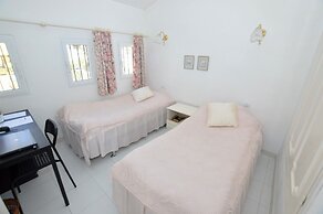 Calahonda - Sleeps 6 - Parking - Garden - Pool