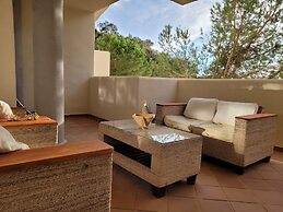 Peaceful, Spacious, 2 bed 2 Bath Elviria Condo