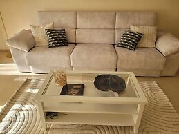 Peaceful, Spacious, 2 bed 2 Bath Elviria Condo