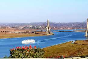 Charming 2-bed Apartment Near Ayamonte With Pool