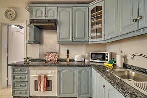 Lovely 2-bed Apartment & Jacuzzi Terrace & Pool