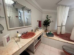 Apartment - Sleeps 4 - Jacuzzi - Terrace - Pool