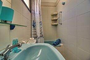 Lovely 2-bed Apartment & Jacuzzi Terrace & Pool