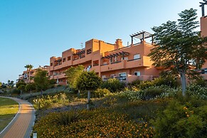 Beautiful 2-bed Apartment in Casares Costa