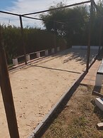 Apartmentsleeps4-pool-bbq-garden-ac