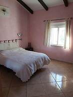 2-bed Villa With Pool, Garden & Parking Near Seron