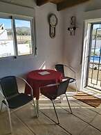 2-bed Villa With Pool, Garden & Parking Near Seron