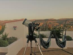 2-bed Villa With Pool, Garden & Parking Near Seron