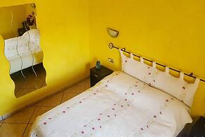 2-bed Villa With Pool, Garden & Parking Near Seron