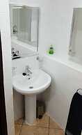 2-bed Villa With Pool, Garden & Parking Near Seron