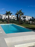 Luxury Villa in Perfect Location With sea Views