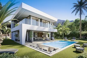 Luxury Villa in Perfect Location With sea Views