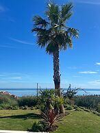 Luxury Villa in Perfect Location With sea Views