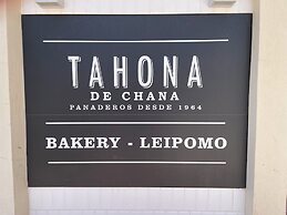 Luxurious Three Bedroom Duplex Apt Close to Beach