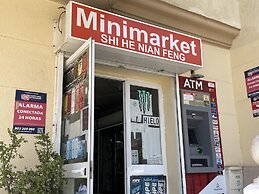 Luxurious Three Bedroom Duplex Apt Close to Beach