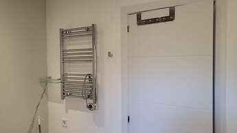 Luxurious Three Bedroom Duplex Apt Close to Beach