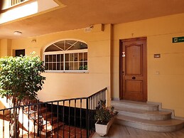 Luxurious Three Bedroom Duplex Apt Close to Beach