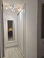 Newly Refurbished Luxury 3 Bed Duplex Apartment