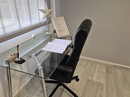 Luxurious Three Bedroom Duplex Apt Close to Beach