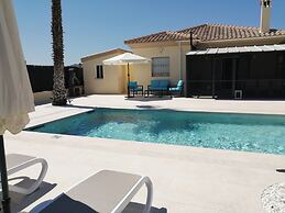 Villa Los Castos, Immaculate 2-bed Villa, Arboleas