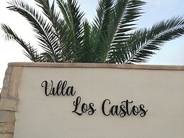 Villa Los Castos, Immaculate 2-bed Villa, Arboleas