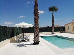 Villa Los Castos, Immaculate 2-bed Villa, Arboleas
