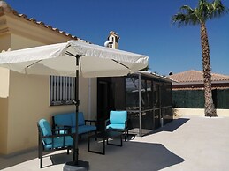 Villa Los Castos, Immaculate 2-bed Villa, Arboleas