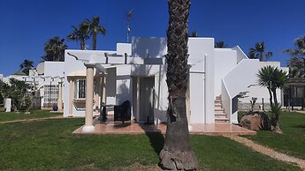 As050 Inviting 2-bed House La Casita