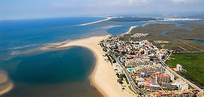 Charming 3 Bed Beach Apartment in Punta del Moral