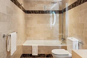 Royal Marbella Resort, Pool, Golf, Beach & Bars