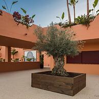 Royal Marbella Resort, Pool, Golf, Beach & Bars