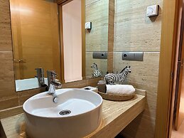 Charming 2 Bed Apartment in Quartiers Marbella