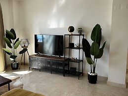 Charming 2 Bed Apartment in Quartiers Marbella