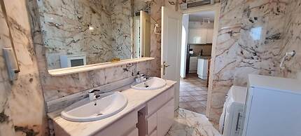 As052 Les Tourtereaux 2-bedroom