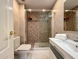 2-bed Apartament Rosaleda Monterey