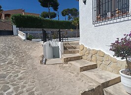 Moraira Escape With Private Pool, 1 Bed, Sleeps 2